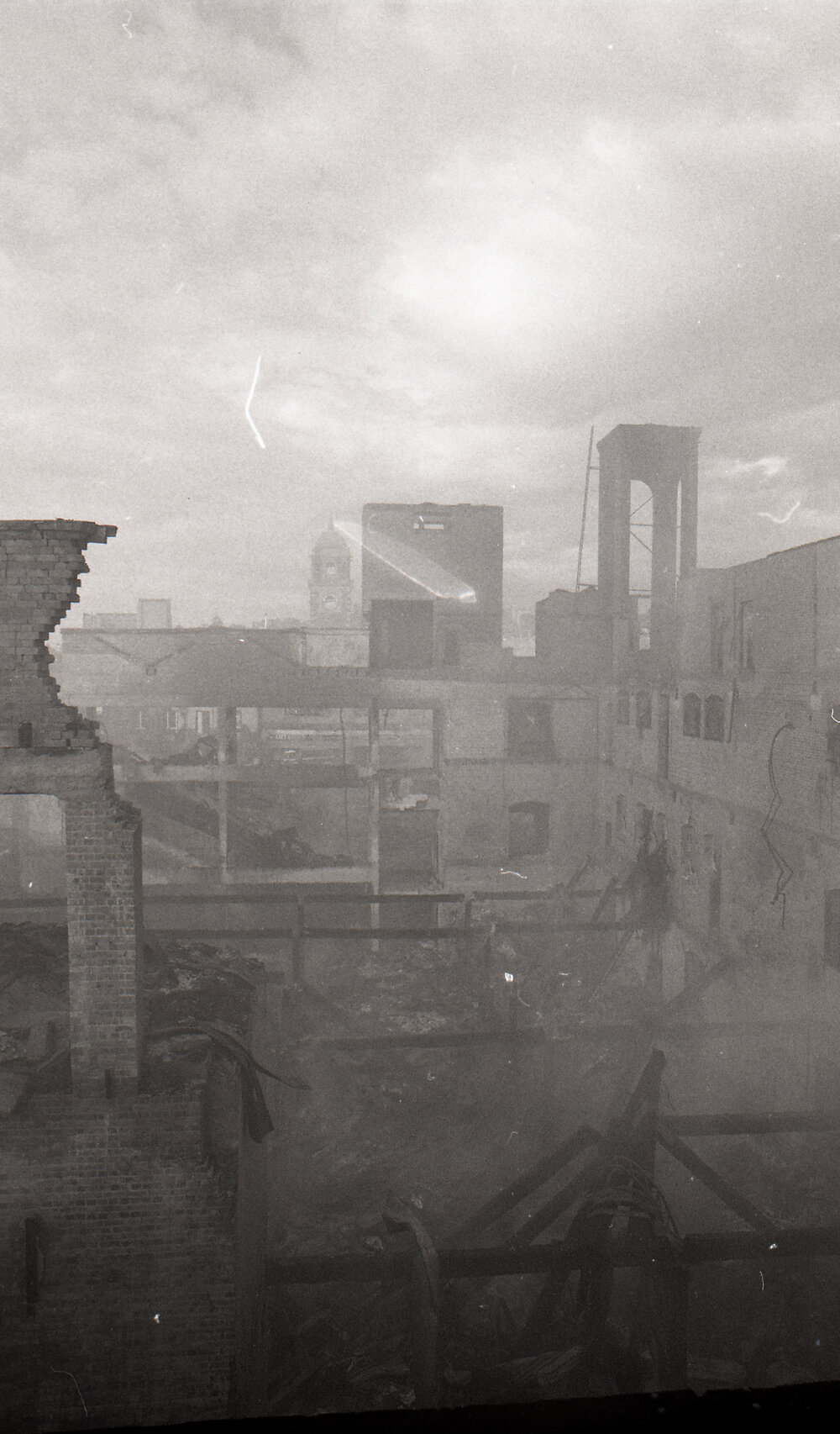 Aftermath of the Reid's (Cribb &amp; Foote) fire, Bell Street, Ipswich, August 1985