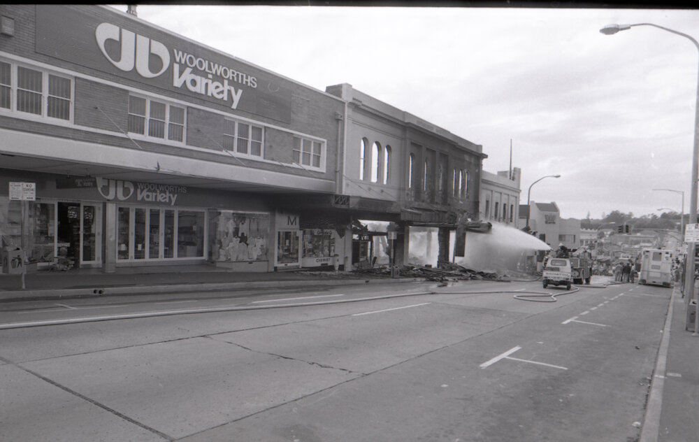 Aftermath of the Reid's (Cribb &amp; Foote) fire, Brisbane Street, Ipswich, August 1985