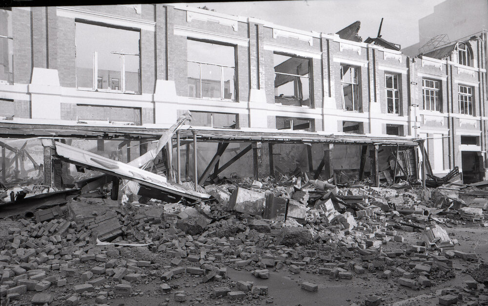 Aftermath of the Reid's (Cribb &amp; Foote) fire, Bell Street, Ipswich, August 1985