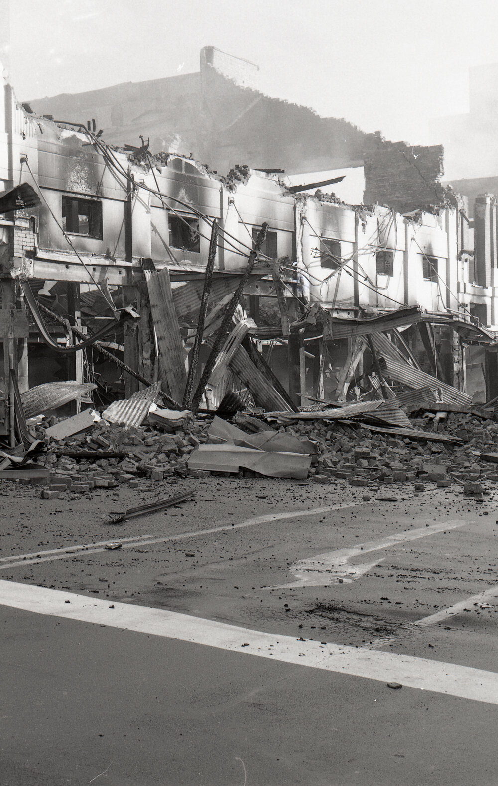 Aftermath of the Reid's (Cribb &amp; Foote) fire, Bell Street, Ipswich, August 1985