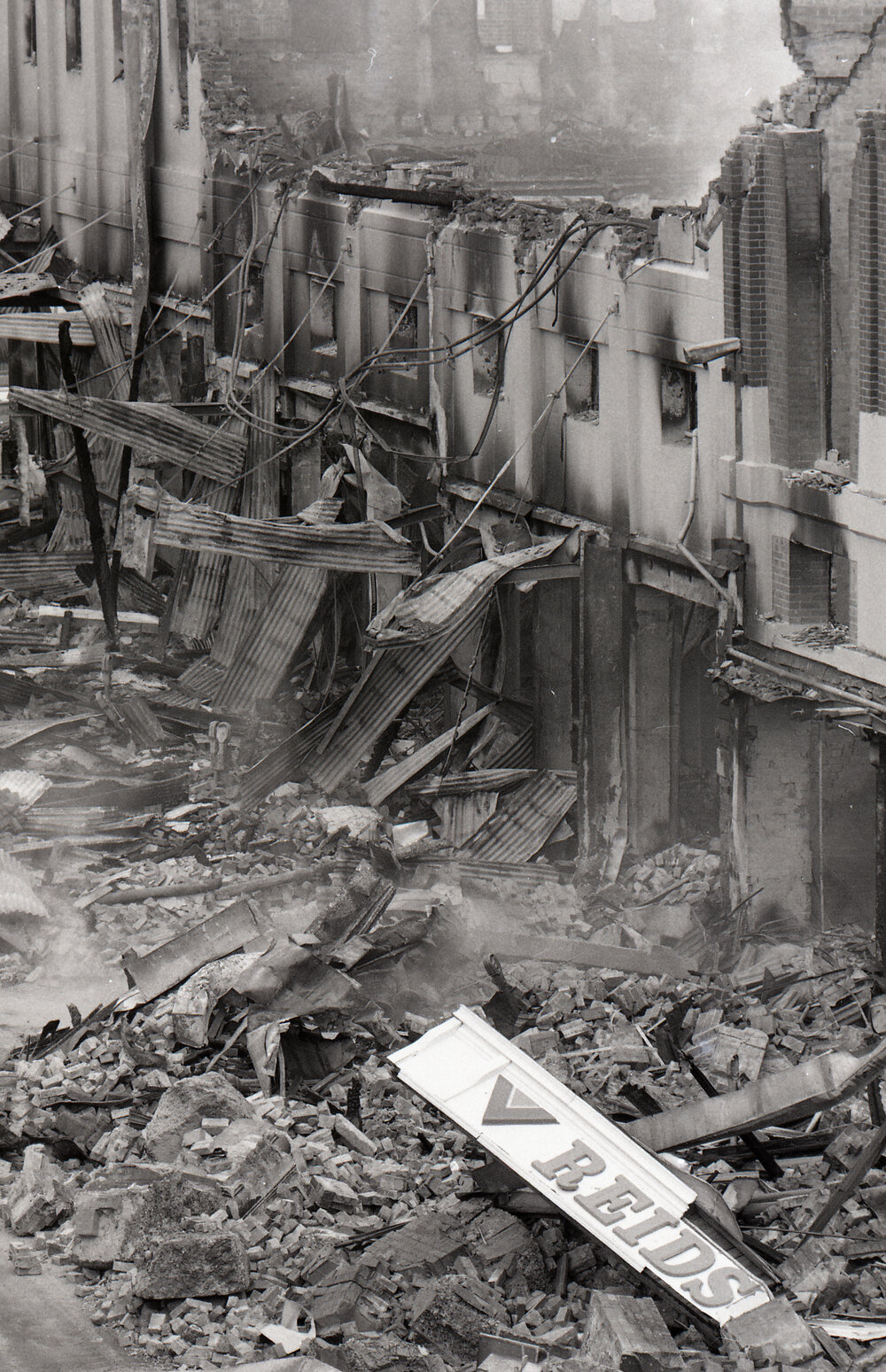Aftermath of the Reid's (Cribb &amp; Foote) fire, Bell Street, Ipswich, August 1985
