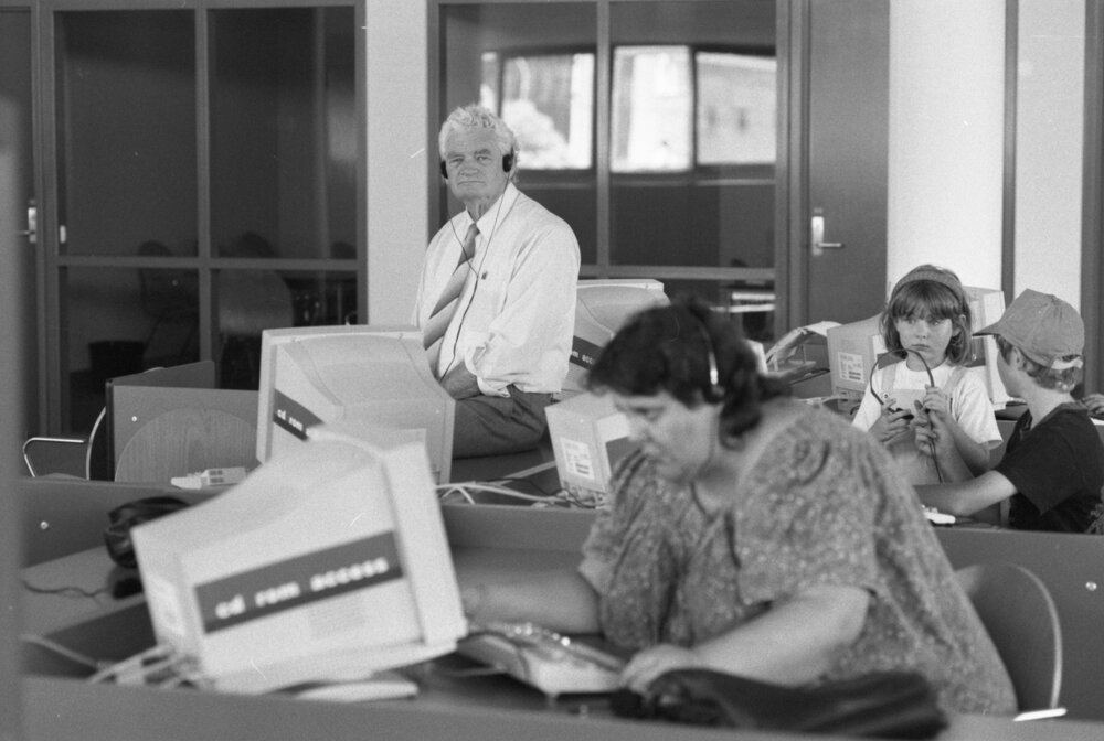Mayor John Nugent in the South Street Ipswich City Council Library computer area, Ipswich, March 1995
