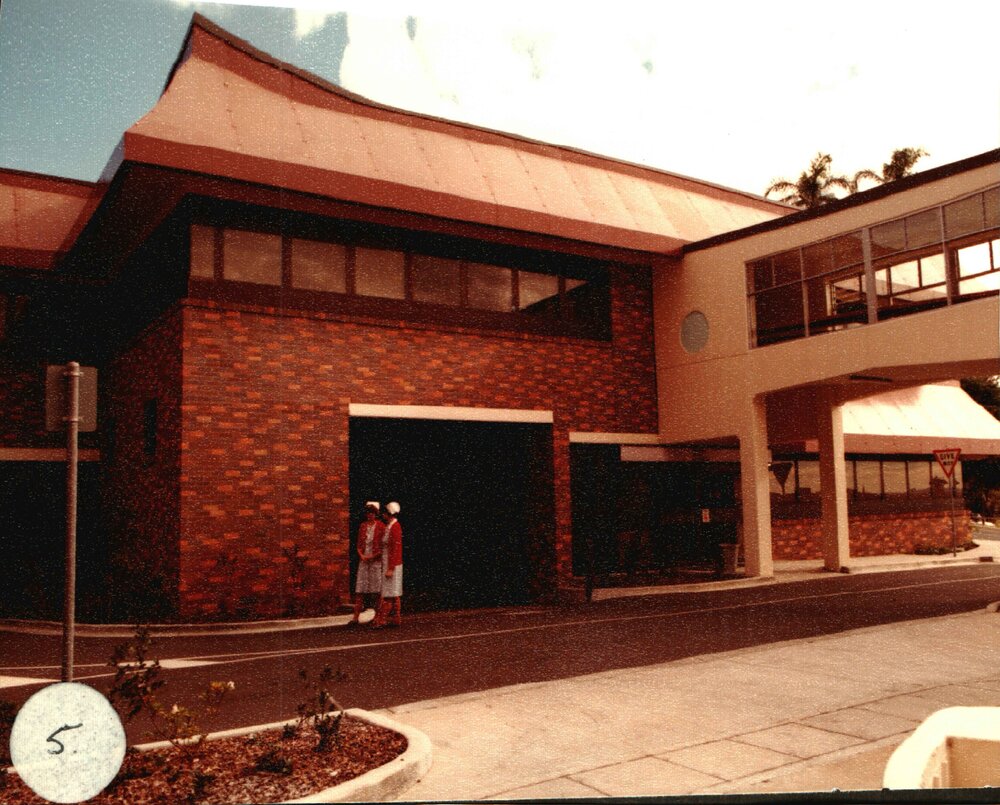RECONSTRUCTION of the 80s:  vehicle entrance 1985