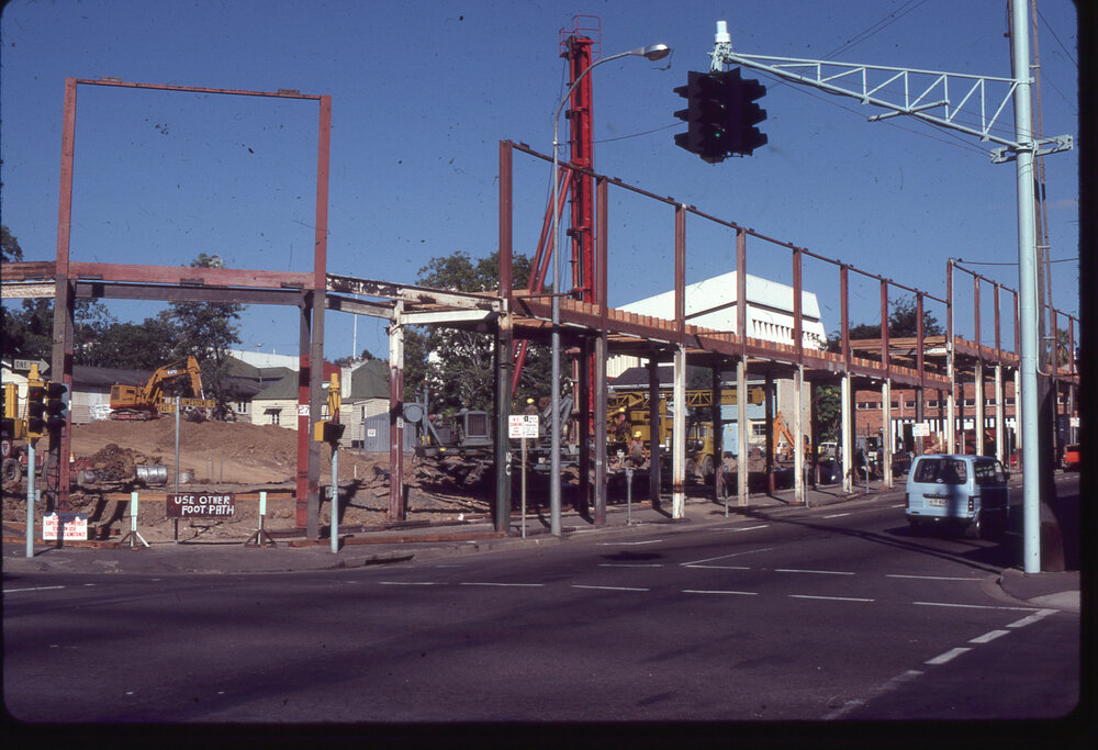 Ipswich Courthouse under construction, corner of East and Limestone Streets, Ipswich, c.1980