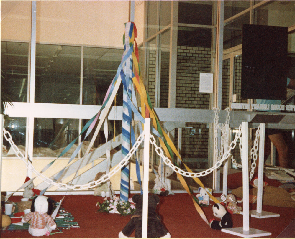May Day display, Ipswich Municipal Library, Ipswich Centre, Bell &amp; East Streets, Ipswich, May 1989