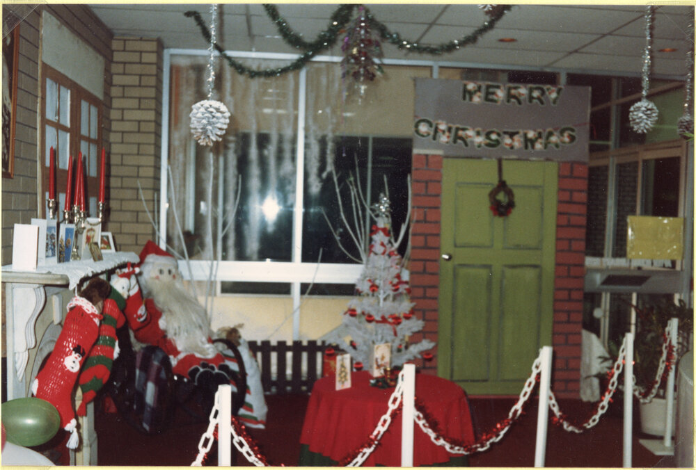 Christmas display, Ipswich Municipal Library, Ipswich Centre, Bell &amp; East Streets, Ipswich, 1988