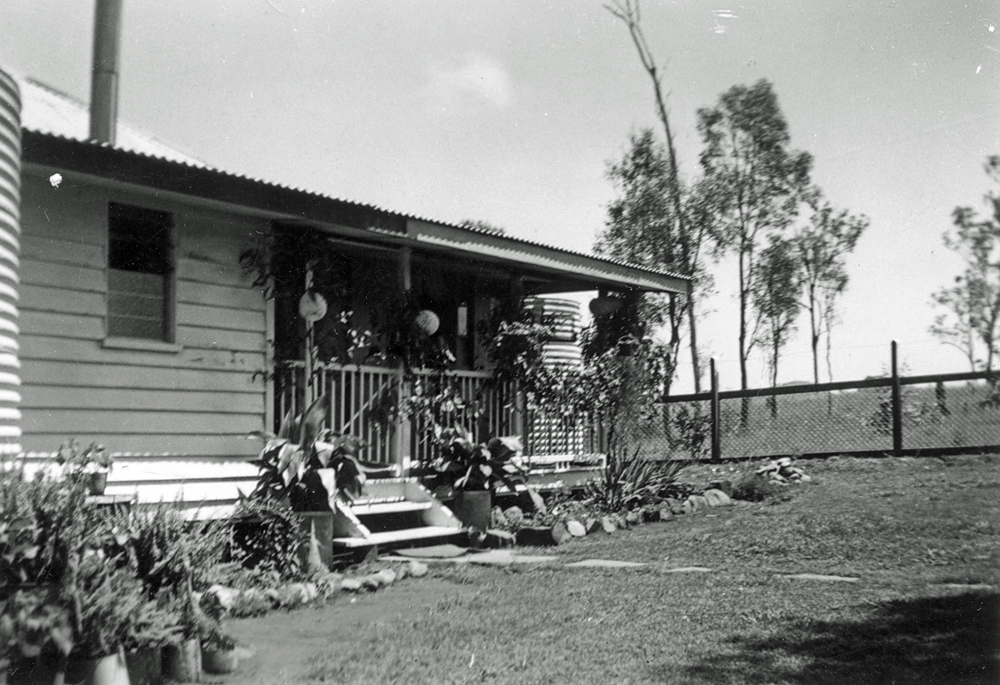 Rockdale Farm, back of house, Peak Crossing, Ipswich, c.1950