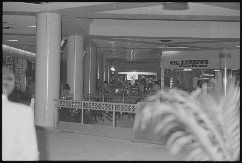 Top floor of Redbank Plaza Shopping Centre during construction, Redbank, September 1985