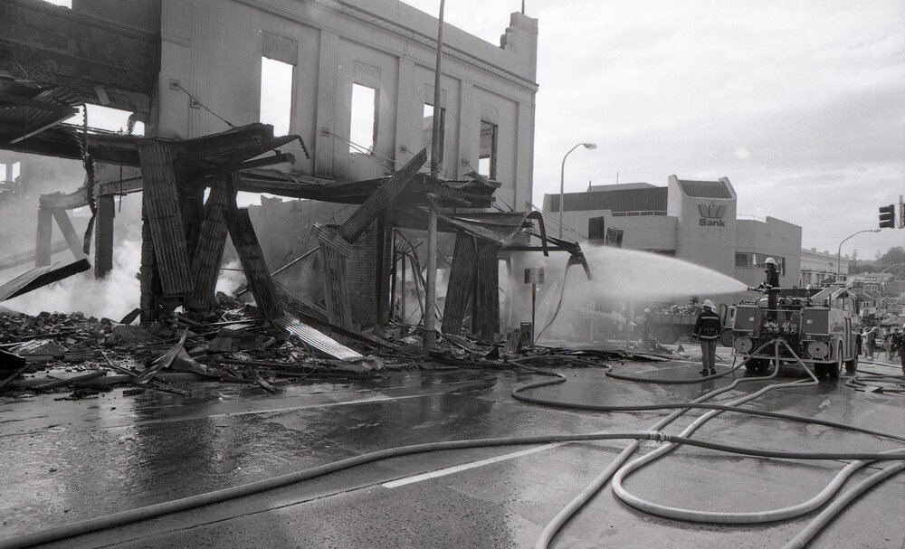 Aftermath of the Reid's (Cribb &amp; Foote) fire, corner of Brisbane Street, Ipswich, August 1985
