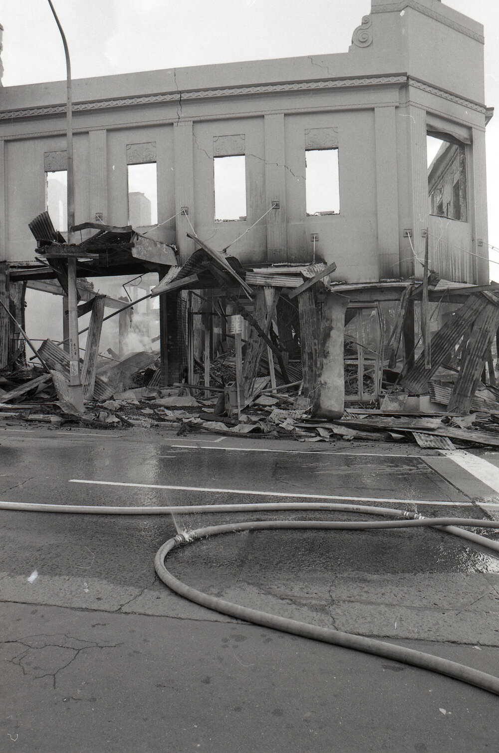Aftermath of the Reid's (Cribb &amp; Foote) fire, Brisbane Street, Ipswich, August 1985
