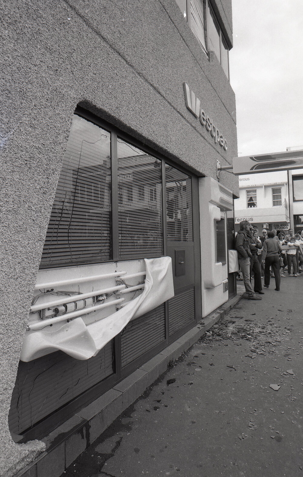 Damaged to the Westpac building, in the aftermath of the Reid's (Cribb &amp; Foote) fire, Bell Street, Ipswich, August 1985