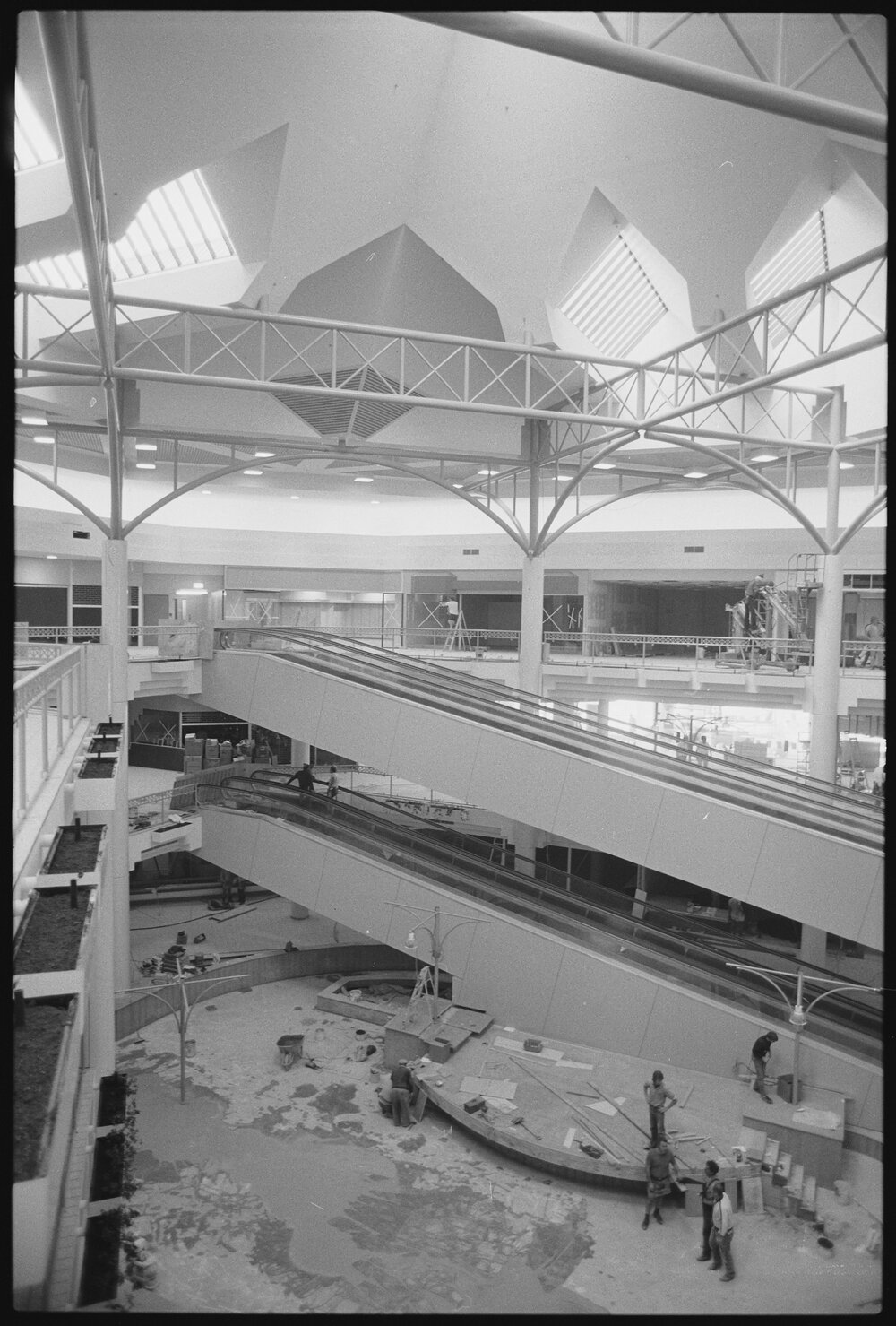 Redbank Plaza Shopping Centre interior under construction, Redbank, August 1985