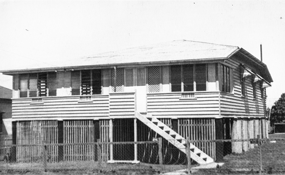 Flint Street, no. 35, North Ipswich, 1951