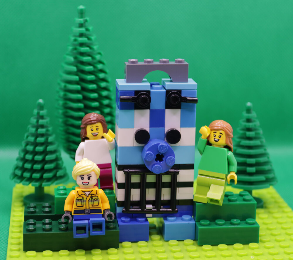 Brickswich version of children with bucket mascot, from 2003