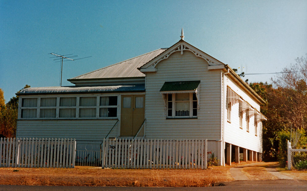 Burnett Street, no. 30, Sadliers Crossing, Ipswich, 1991