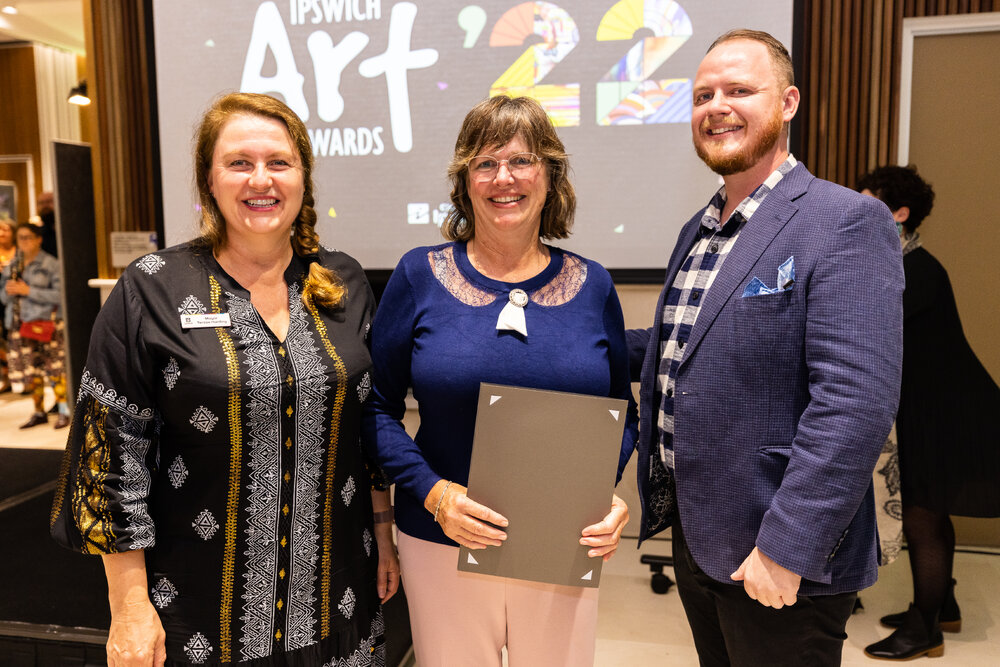 Mayor Teresa Harding, unidentified artist, and Councillor Andrew Fechner, at the Ipswich Art Awards, 2022