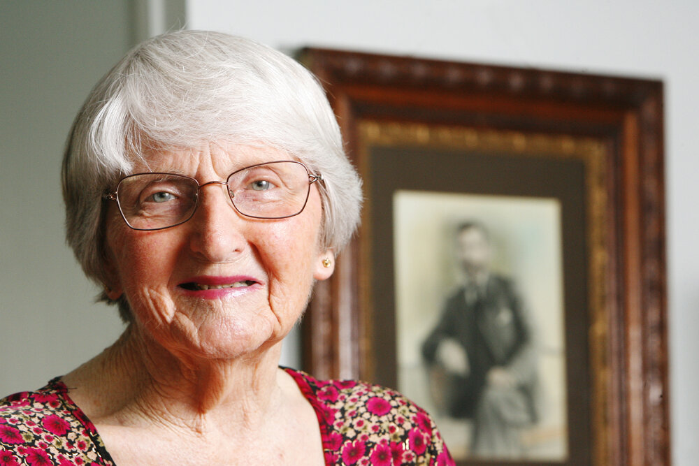 Beryl Johnston, in front of a portrait of her grandfather John Livingston Auld, Ipswich, December 2010