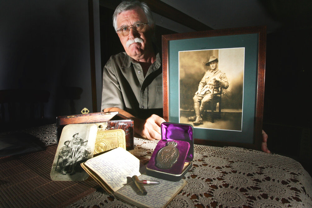 Terry King with World War I memorabilia of his Grandfather, Charles William King, Ipswich, April 2007