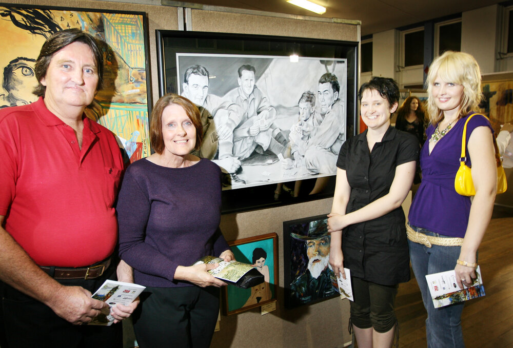Neil, Kerrie, Kristie and Mandie Nunn at the Ipswich Art Awards, Ipswich, April 2007