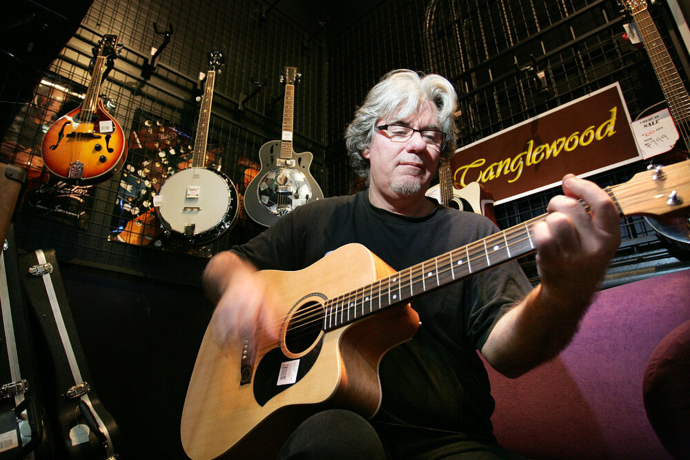 Rob Haysom, Word of Mouth Music, Brisbane Road, Booval, Ipswich, May 2007