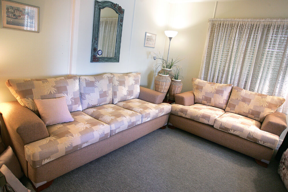 Lounge Suite from J &amp; J Nicholas Furniture, Ipswich, June 2007