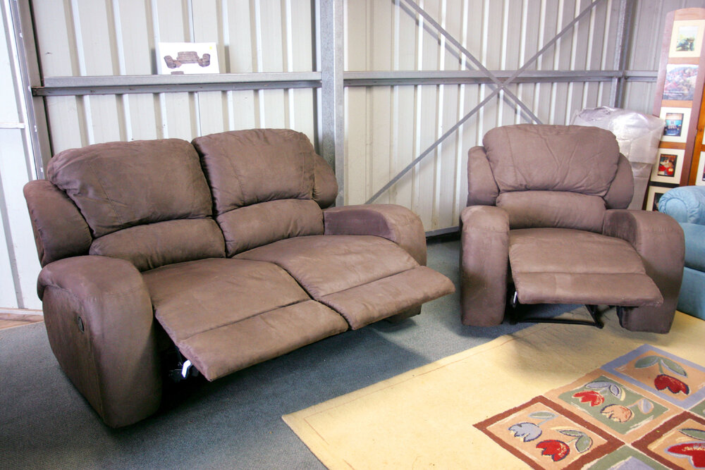 Lounge Suite from J &amp; J Nicholas Furniture, Ipswich, June 2007