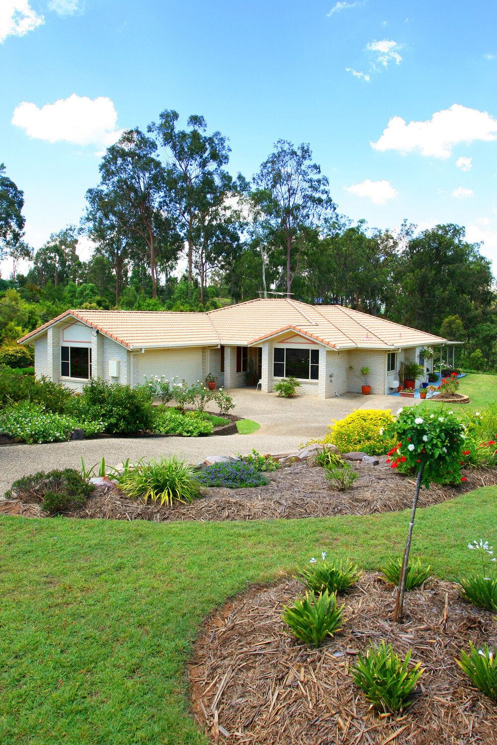 Unidentified Winland Drive house, Deebing Heights, Ipswich, December 2008 