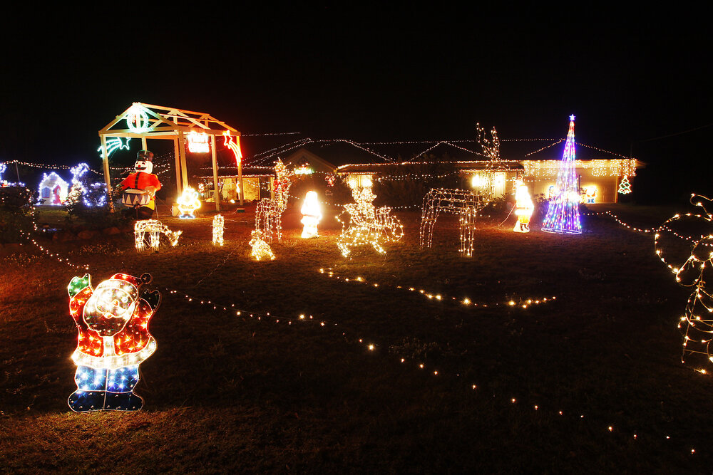 QT Christmas Lights Competition, Best Rural Winner,  Winland Drive, no. 115-117, Deebing Heights, Ipswich, December 2009