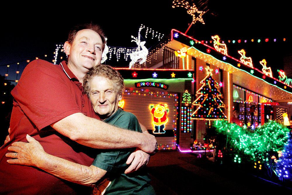 QT Christmas Lights Competition winners, Clive Street, no. 9, Goodna, Ipswich, December 2009