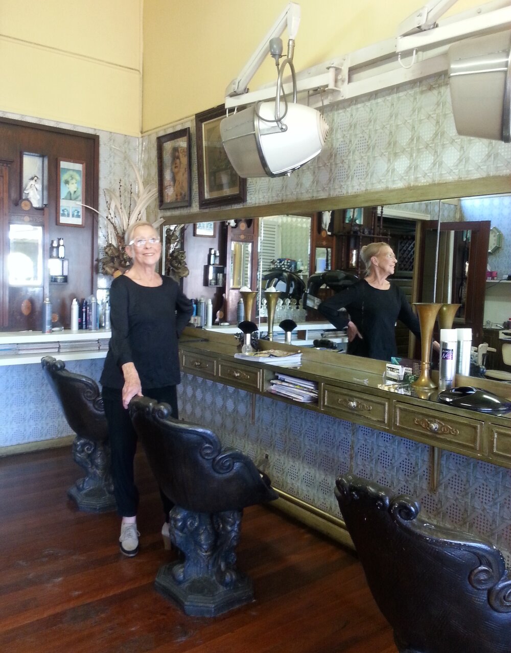 Elizabeth in her salon 2015