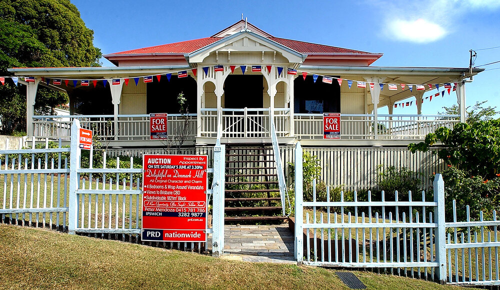 Unidentified house for sale, Ipswich, June 2004