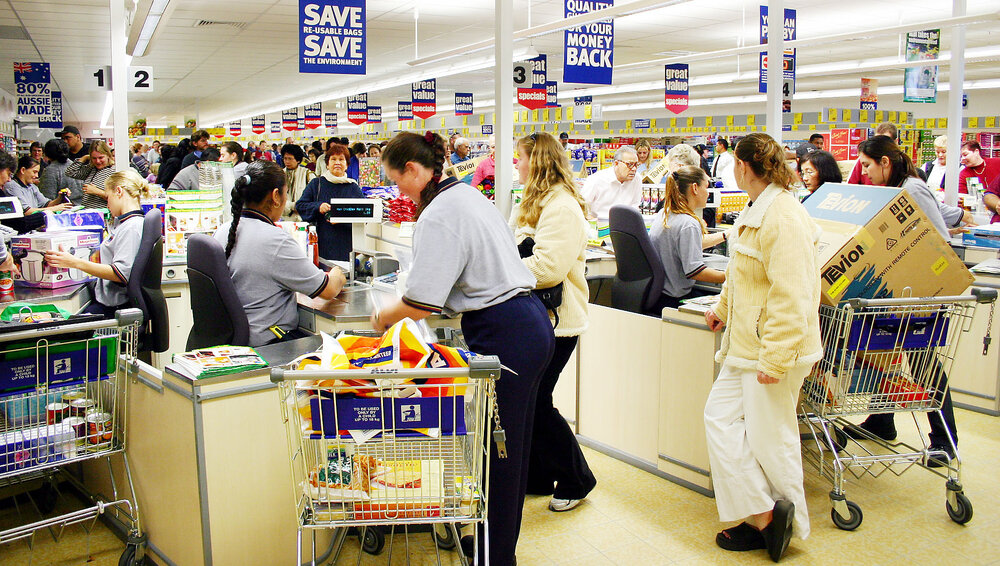 Aldi shoppers, Ipswich, July 2004 