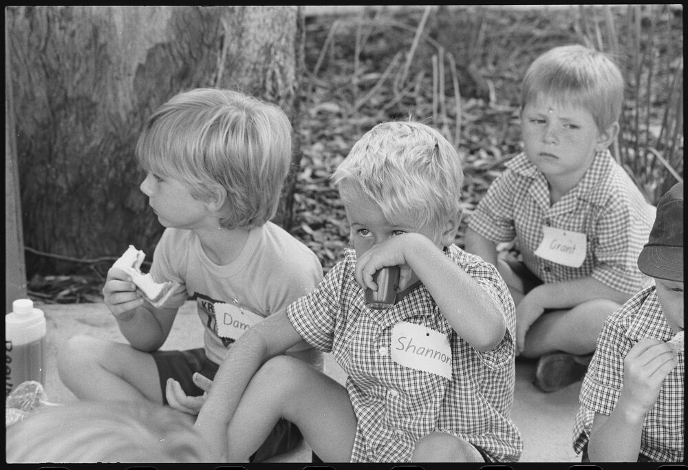 Unidentified primary school students, first day of school, Ipswich, January 1986