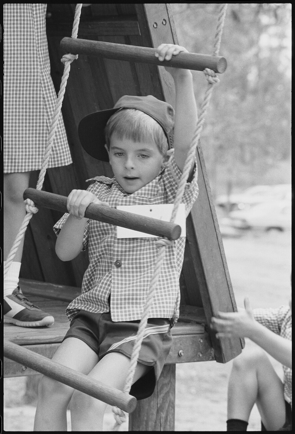 Unidentified primary school students, first day of school, Ipswich, January 1986