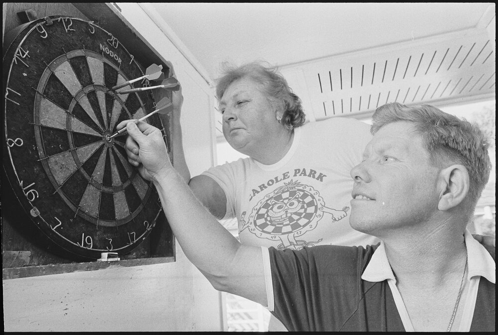 Unidentified members of the Carole Park &amp; Districts Darts Association, Carole Park, Ipswich, 3rd August 1994