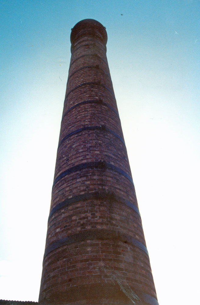 Chimney on site of old Redbank Meatworks, 45 River Road, Redbank, Ipswich, 1991
