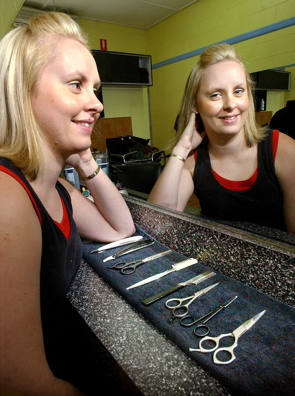 Tracy Milne working at Glenda's on Grange hair and beauty salon, Ipswich, 18th January 2005 