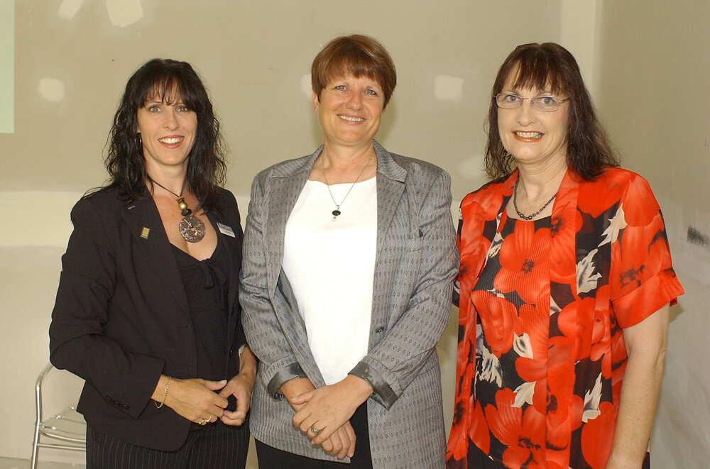 Lyn Reid, Justine Wlodarczyk and Sharon Ellison at the women's business breakfast, Ipswich, 19th January 2005 