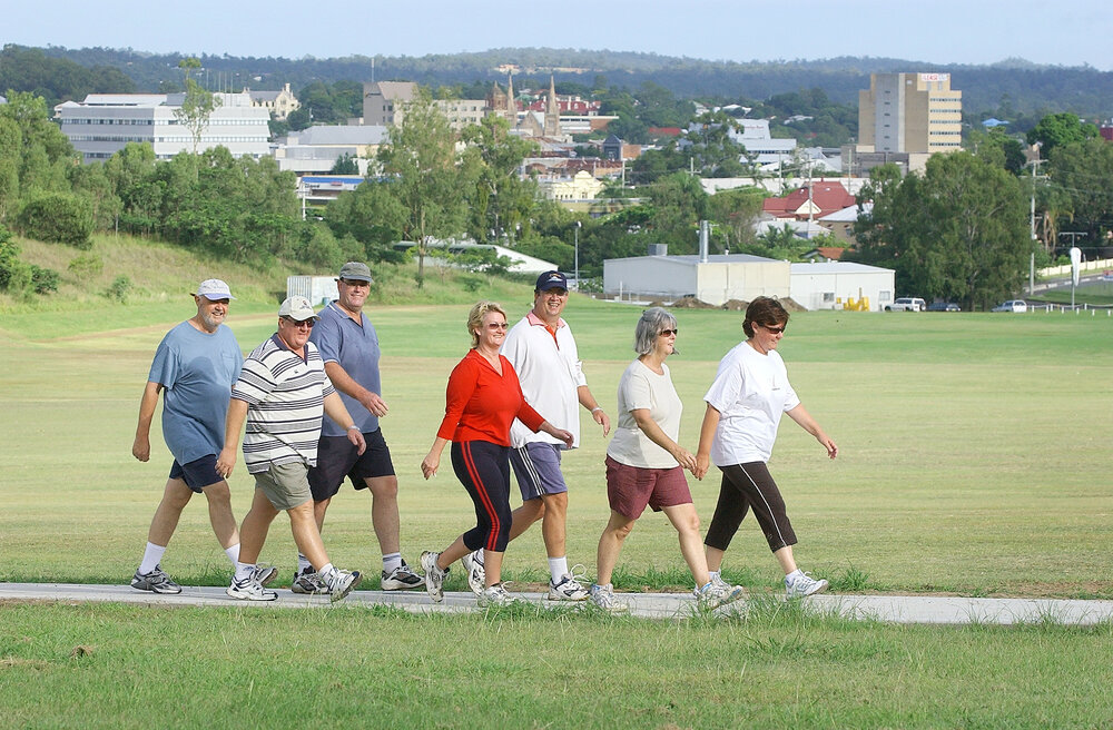 The Chamber of Commerce and Ipswich Hospital Foundation walking group on a walk, Ipswich, 19th January 2005 