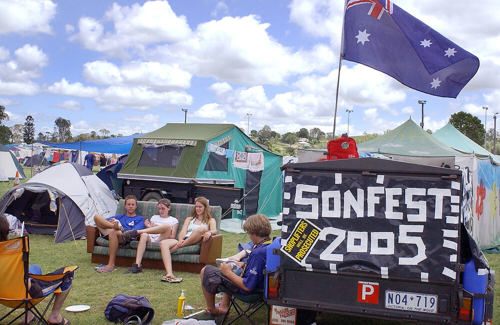 The sonfest campgrounds alive with personalisation, Ipswich, 20th January 2005