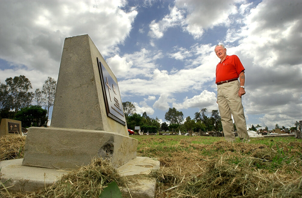 Ex-serviceman Matt Rennie is disgusted that there are 76 unmarked graves of soldiers at the Ipswich cemetery and is trying to find their names, Ipswich, 17th February 2005