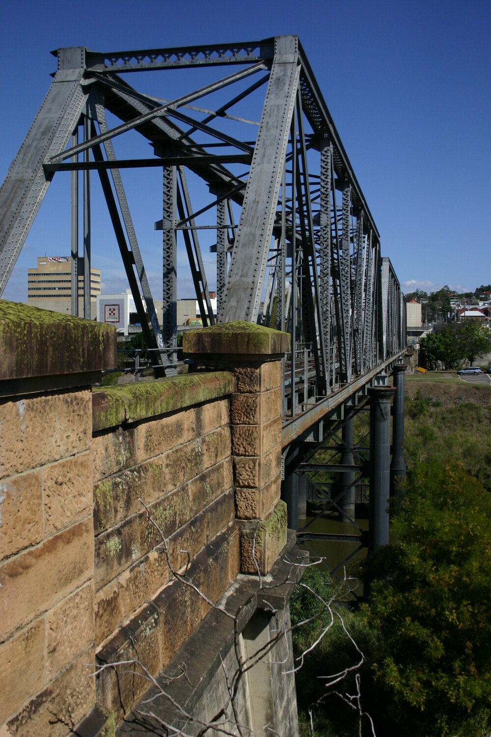 Bremer River Railway Bridge, from the North Ipswich end, Ipswich, 2004