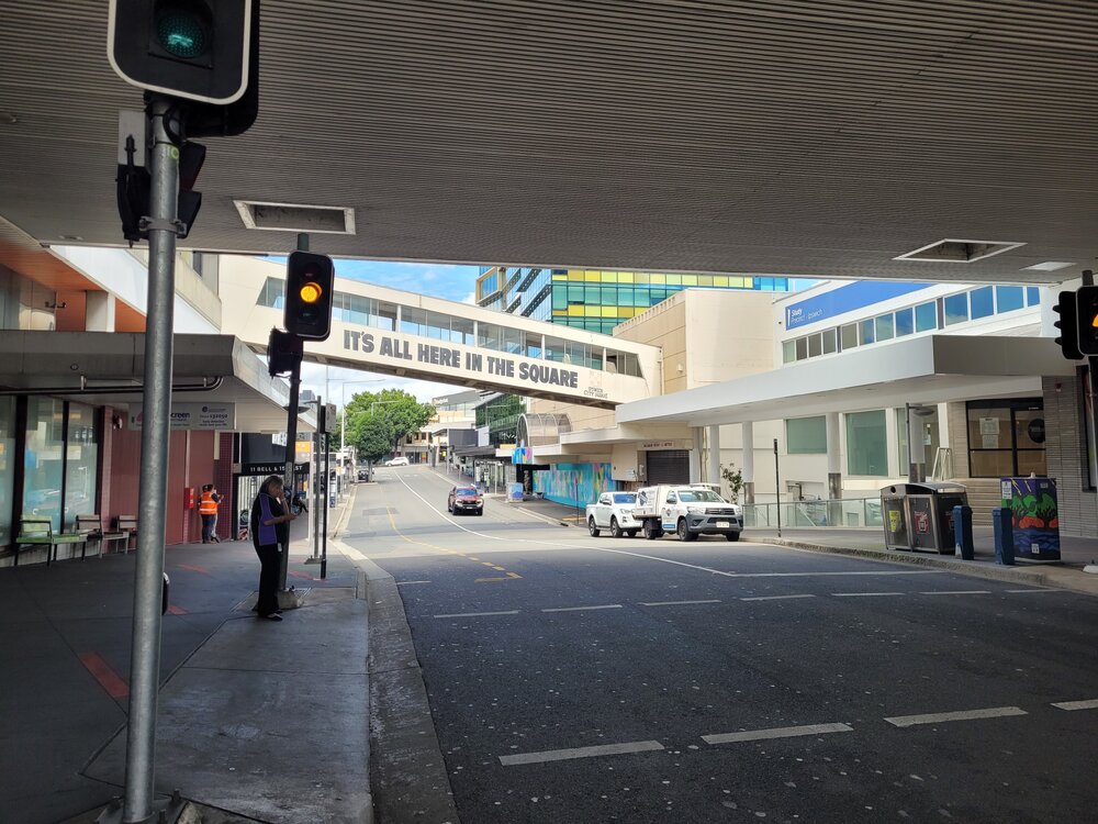 Street level and elevated pedestrian walkways over Bell Street, Ipswich, March 2024
