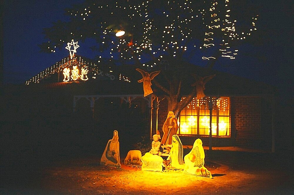 Nativity scene, Flinders View, Ipswich, c.2004