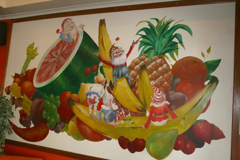 Mural by d'Arcy Doyle, in Gillece's Seafoods, Ipswich, 2007