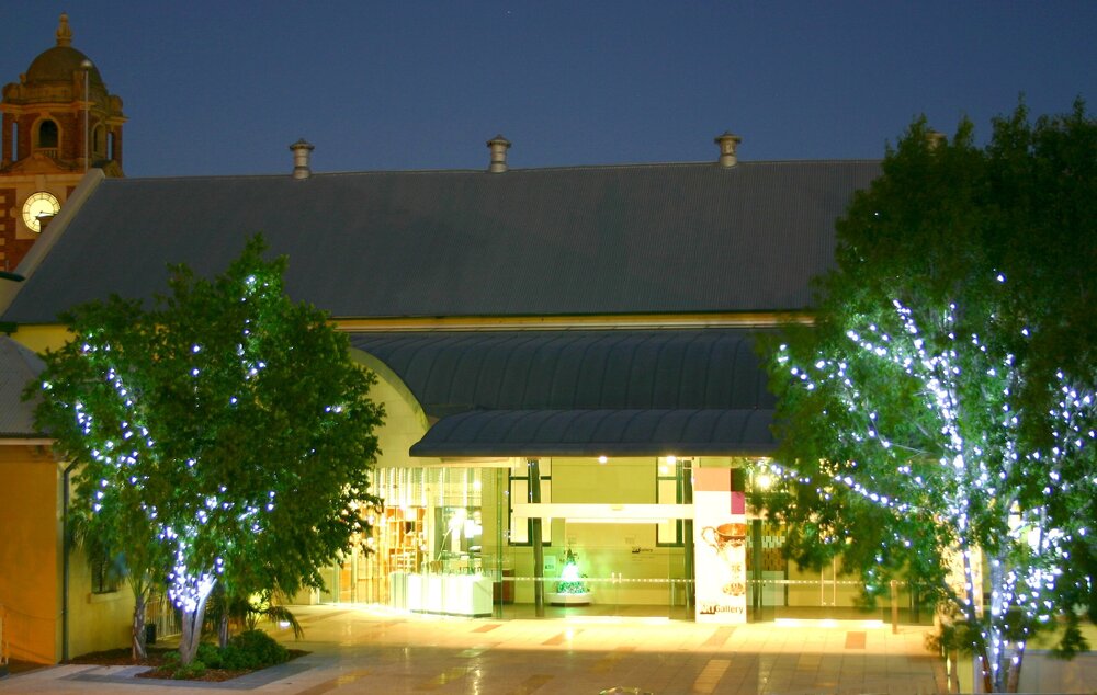 Main entrance to Ipswich Art Gallery, Ipswich, 2006