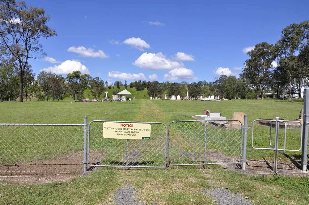 Stone Quarry Cemetery entrance gates, Jeebropilly, 2010