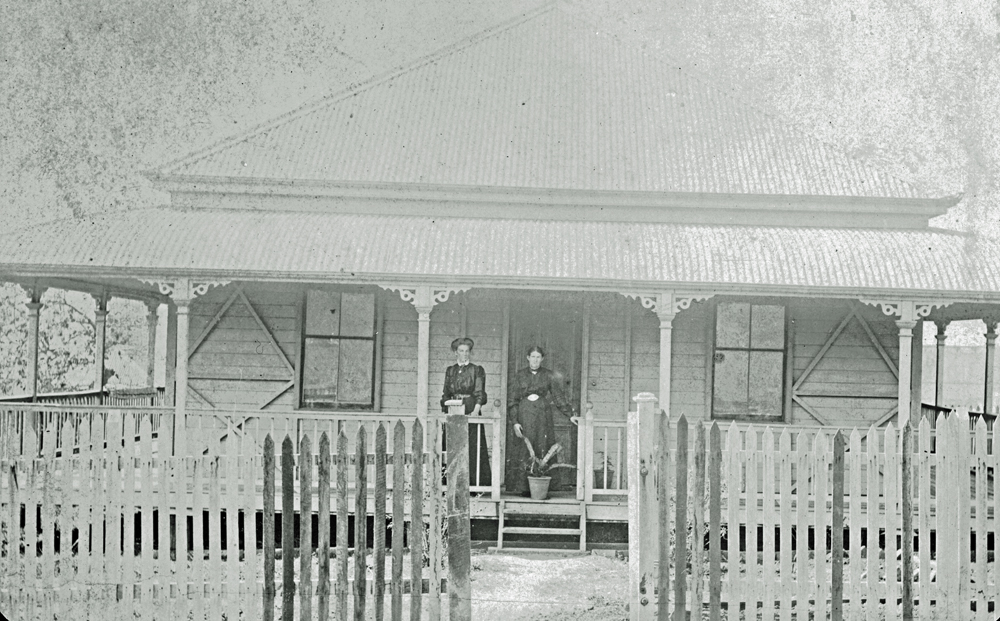 Ellen Bullock and Sophia Harris, Mill Street, Booval, Ipswich, 1910-1919