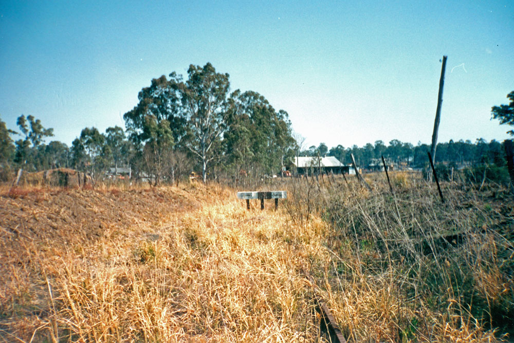 End of old Bundamba loop line at Dunlop Street, Redbank, Ipswich, 1991