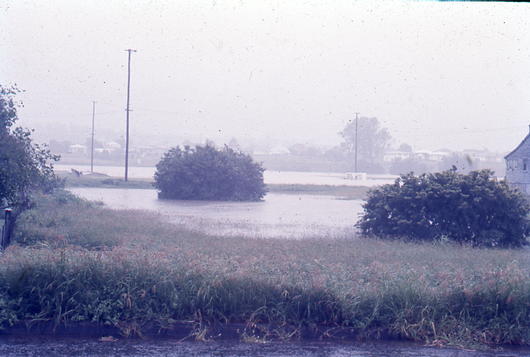 Flood waters at 10:45am, Ipswich, 26th January 1974